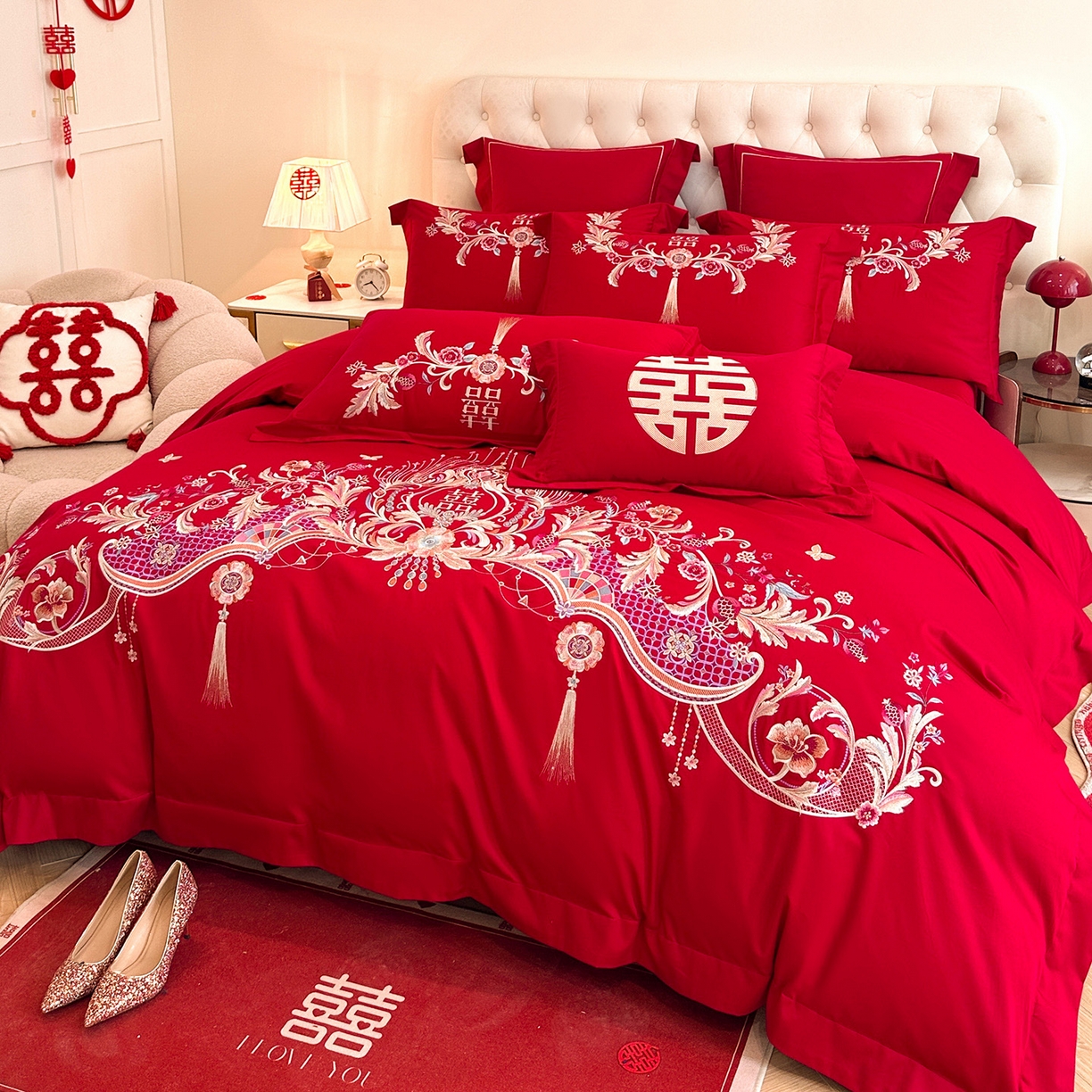 91家纺网 家纺一手货源 找家纺 置顶家纺 2025新款亲肤刺绣婚庆磨毛四件套 天作之合-大红