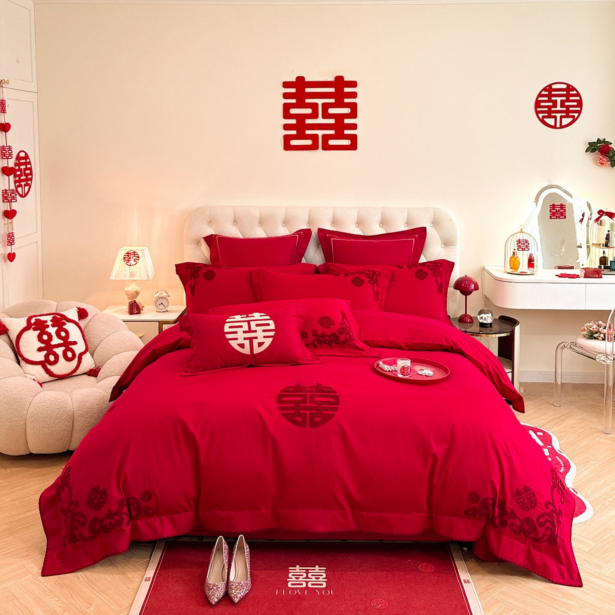 91家纺网 家纺一手货源 找家纺 置顶家纺 2025新款亲肤刺绣婚庆磨毛四件套 禧祥-大红