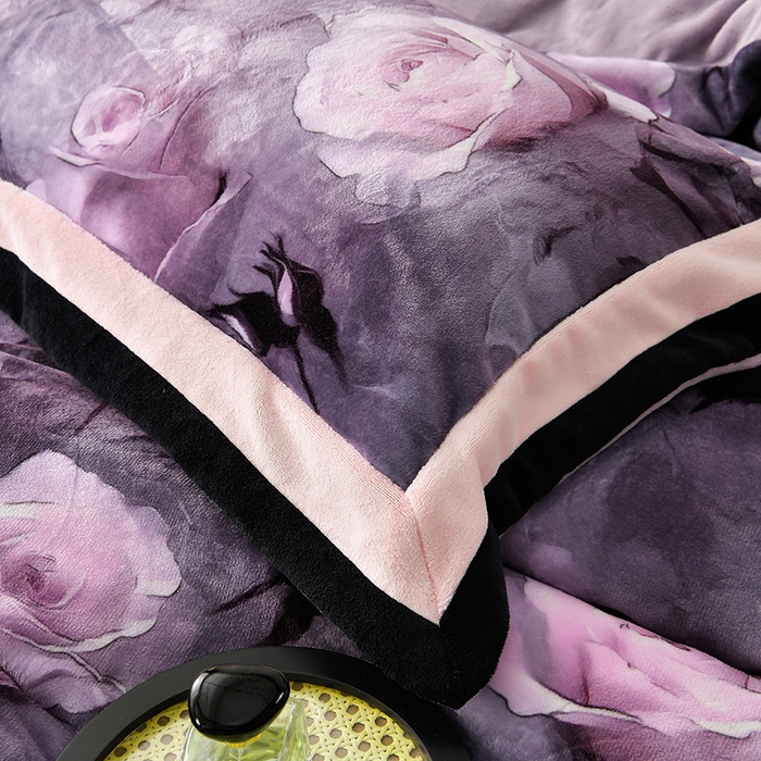 91家纺网 家纺一手货源 找家纺 馨梦缘 2025新款牛奶绒数码印花四件套 玫瑰时光-紫