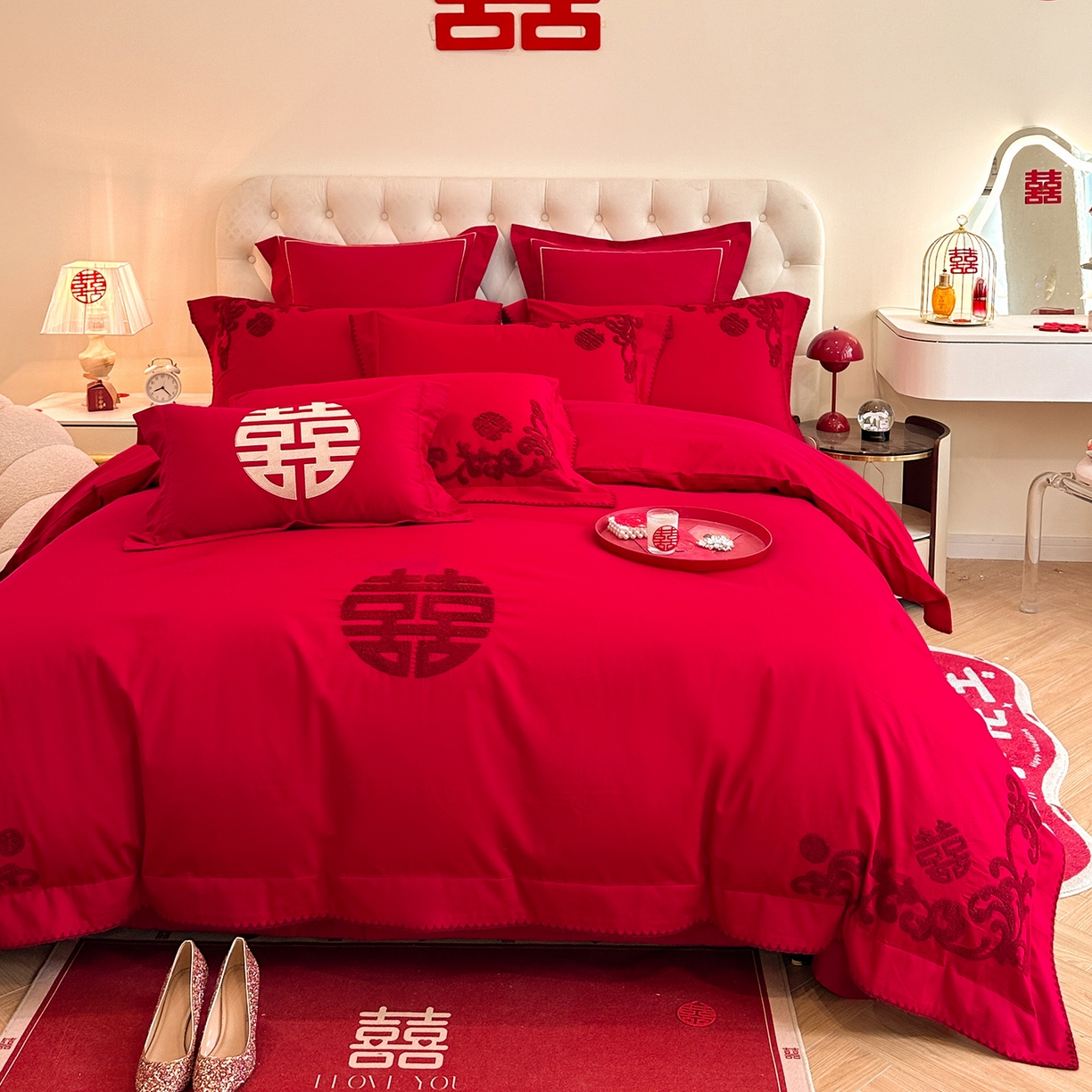 91家纺网 家纺一手货源 找家纺 置顶家纺 2025新款亲肤刺绣婚庆磨毛四件套 禧祥-大红