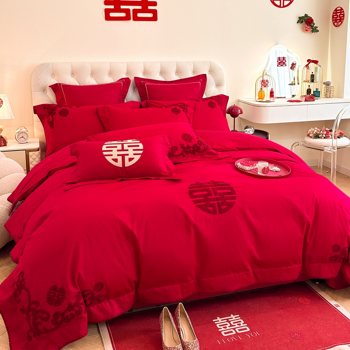91家纺网 家纺一手货源 找家纺 置顶家纺 2025新款亲肤刺绣婚庆磨毛四件套 禧祥-大红