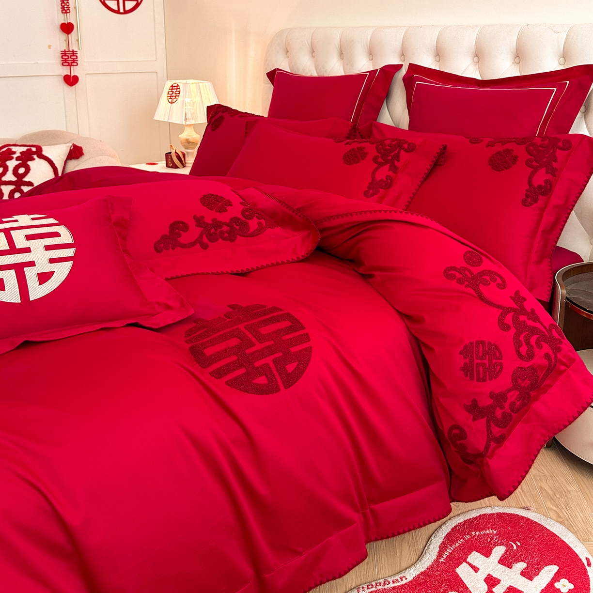91家纺网 家纺一手货源 找家纺 置顶家纺 2025新款亲肤刺绣婚庆磨毛四件套 禧祥-大红