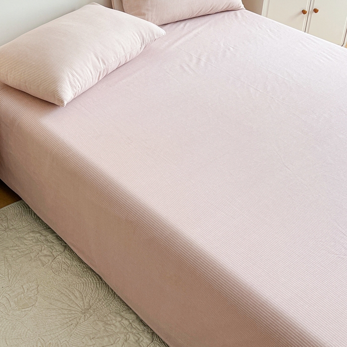 91家纺网 家纺一手货源 找家纺 感遇 2025新款全棉磨毛A类床单床笠三件套 细条粉