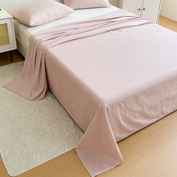 91家纺网 家纺一手货源 找家纺 感遇 2025新款全棉磨毛A类床单床笠三件套 细条粉