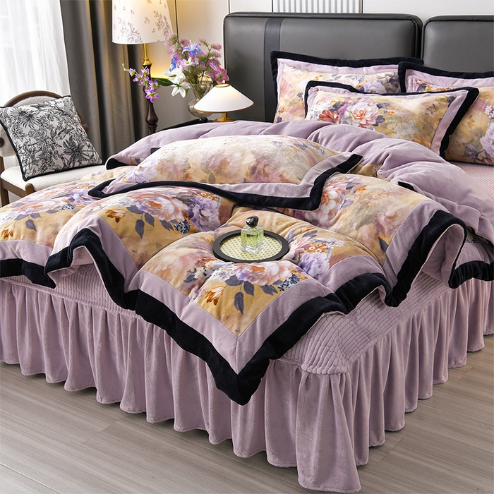 91家纺网 家纺一手货源 找家纺 馨梦缘 2025新款牛奶绒数码印花四件套 秘境-紫