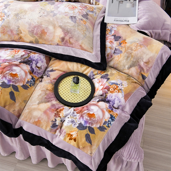 91家纺网 家纺一手货源 找家纺 馨梦缘 2025新款牛奶绒数码印花四件套 秘境-紫