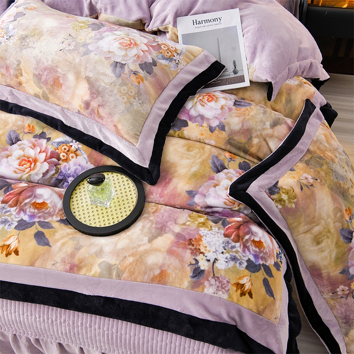 91家纺网 家纺一手货源 找家纺 馨梦缘 2025新款牛奶绒数码印花四件套 秘境-紫