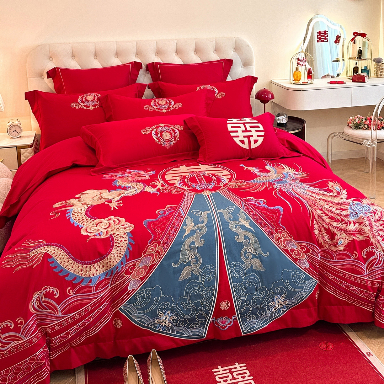 91家纺网 家纺一手货源 找家纺 置顶家纺 2025新款亲肤刺绣婚庆磨毛四件套 祥云瑞彩-大红