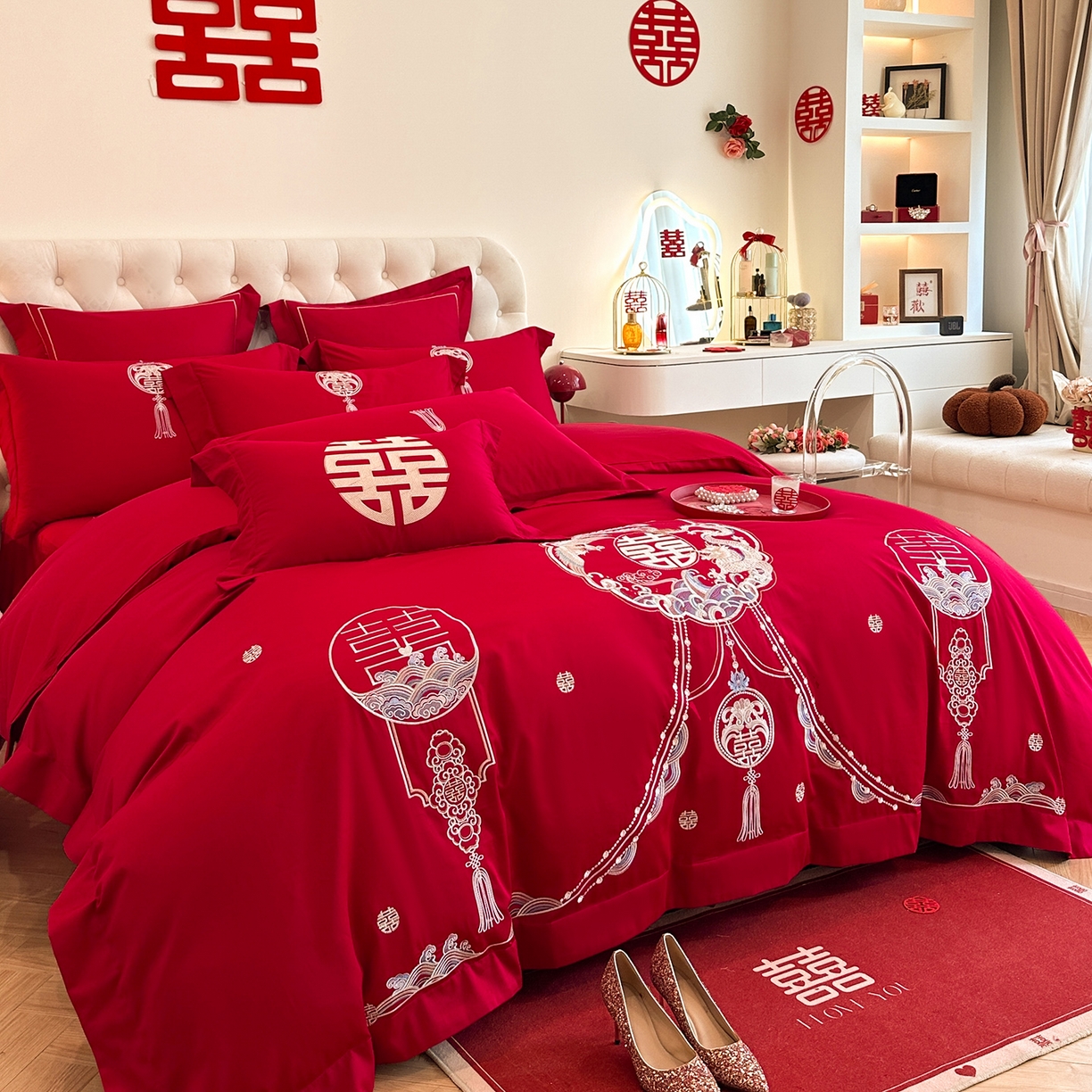 91家纺网 家纺一手货源 找家纺 置顶家纺 2025新款亲肤刺绣婚庆磨毛四件套 招财龙凤-大红