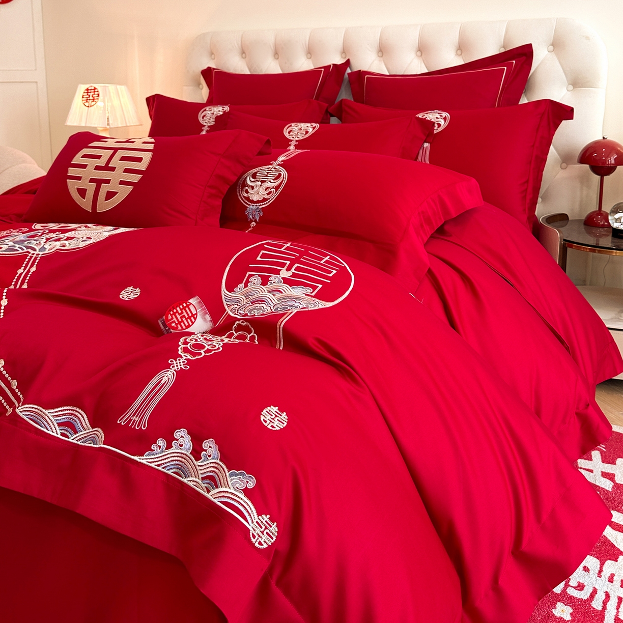 91家纺网 家纺一手货源 找家纺 置顶家纺 2025新款亲肤刺绣婚庆磨毛四件套 招财龙凤-大红