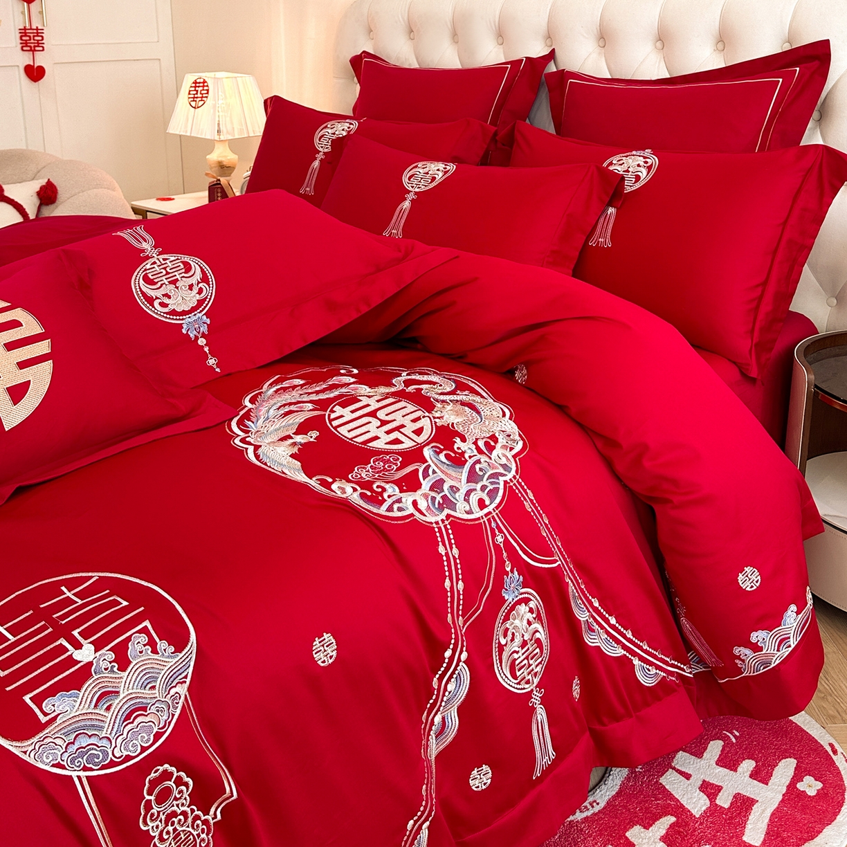 91家纺网 家纺一手货源 找家纺 置顶家纺 2025新款亲肤刺绣婚庆磨毛四件套 招财龙凤-大红