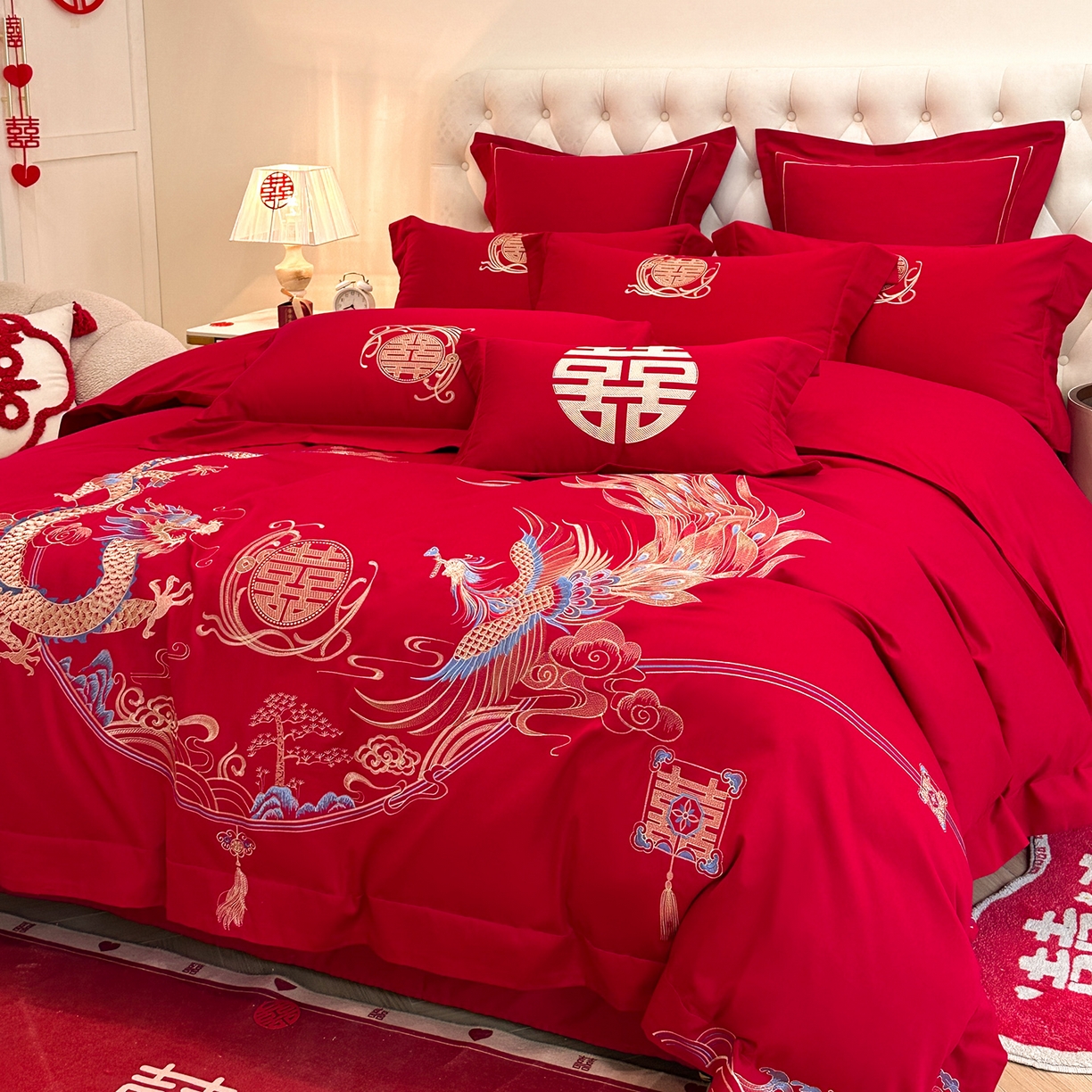 91家纺网 家纺一手货源 找家纺 置顶家纺 2025新款亲肤刺绣婚庆磨毛四件套 至尊龙凤-大红