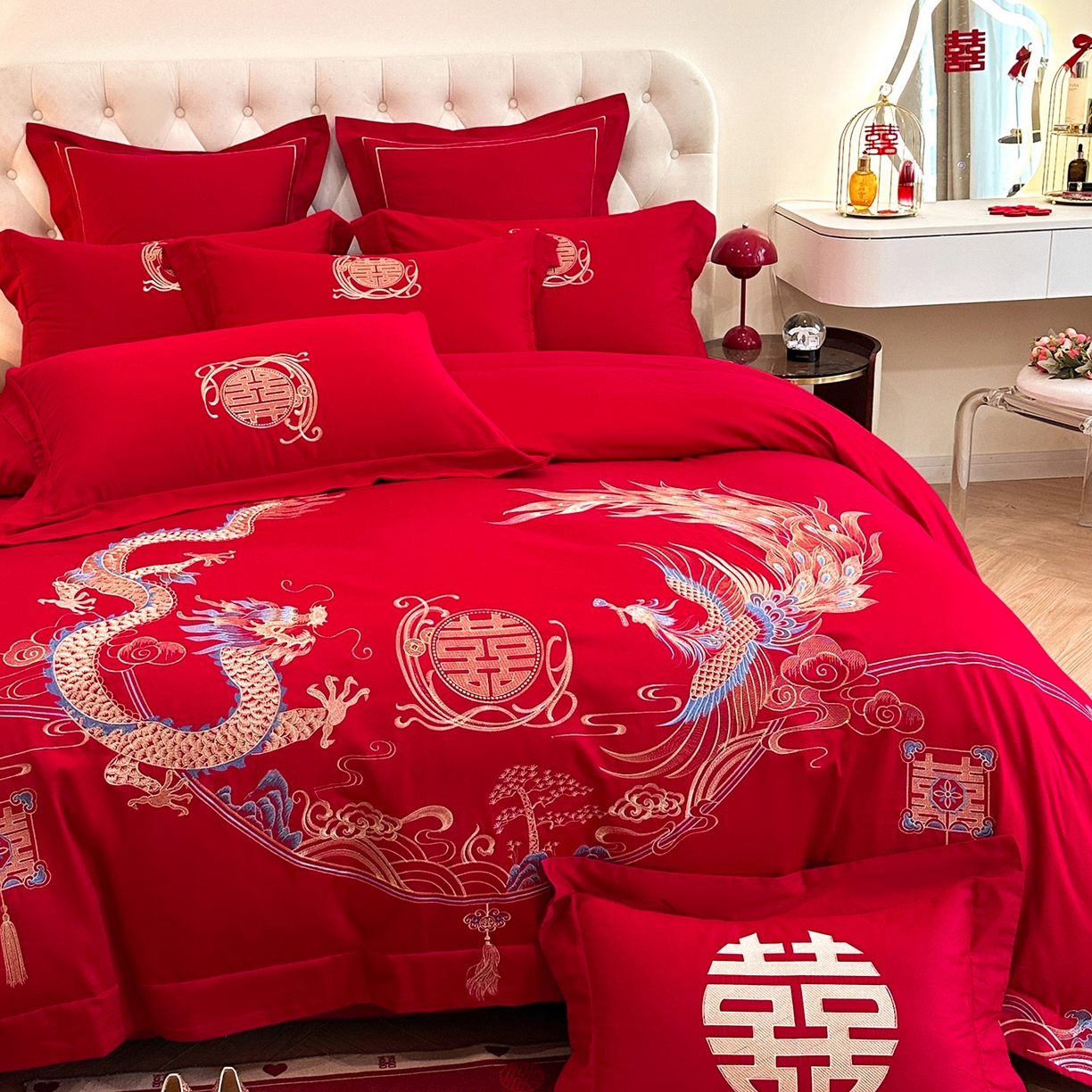 91家纺网 家纺一手货源 找家纺 置顶家纺 2025新款亲肤刺绣婚庆磨毛四件套 至尊龙凤-大红