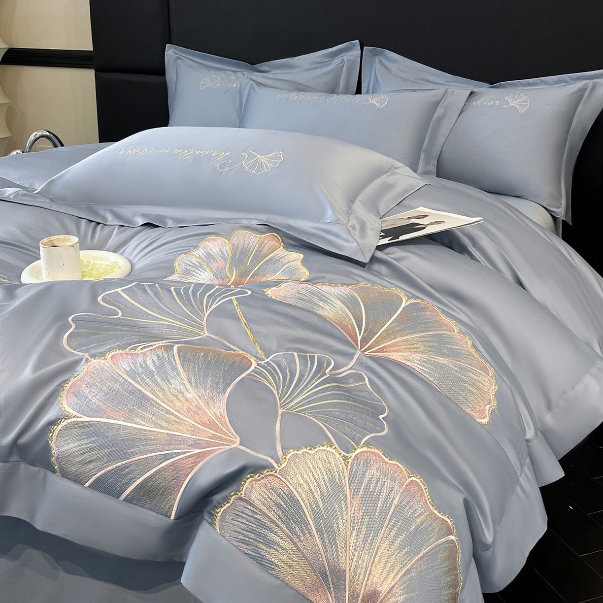 91家纺网 家纺一手货源 找家纺 置顶家纺 2025新款亲肤拼接刺绣四件套-一路繁花 一路繁花-天蓝