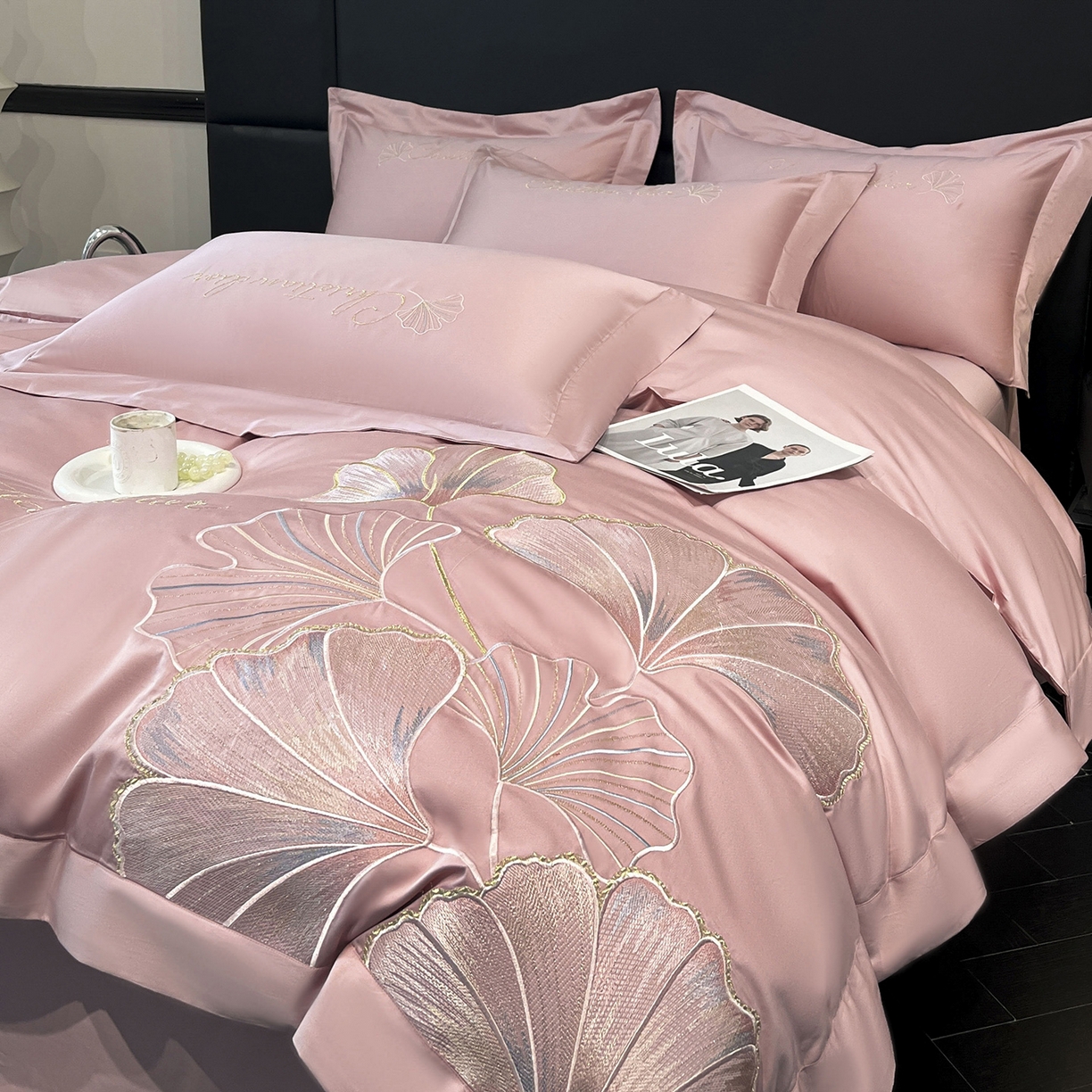 91家纺网 家纺一手货源 找家纺 置顶家纺 2025新款亲肤拼接刺绣四件套-一路繁花 一路繁花-浅豆沙