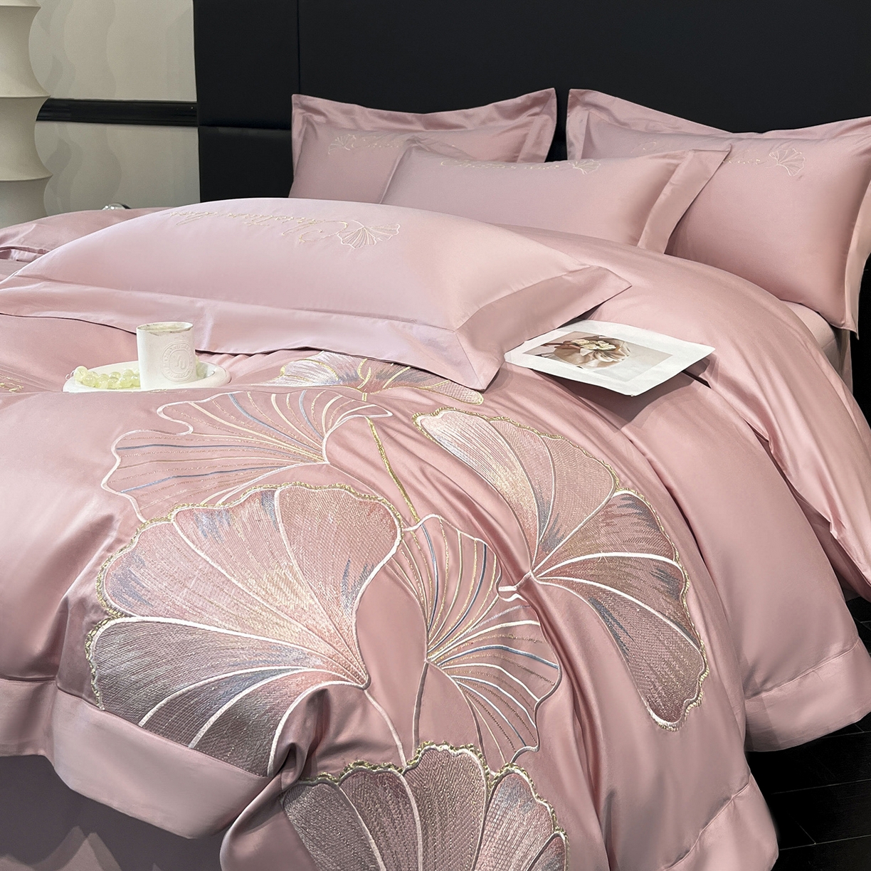 91家纺网 家纺一手货源 找家纺 置顶家纺 2025新款亲肤拼接刺绣四件套-一路繁花 一路繁花-浅豆沙