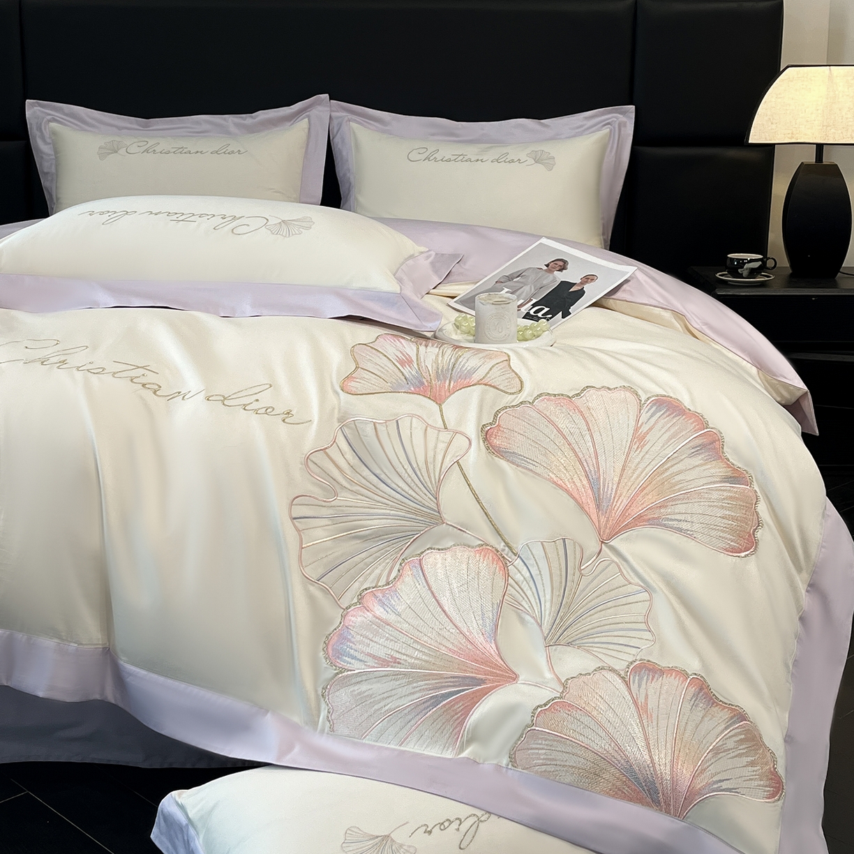 91家纺网 家纺一手货源 找家纺 置顶家纺 2025新款亲肤拼接刺绣四件套-一路繁花 一路繁花-白+香芋紫