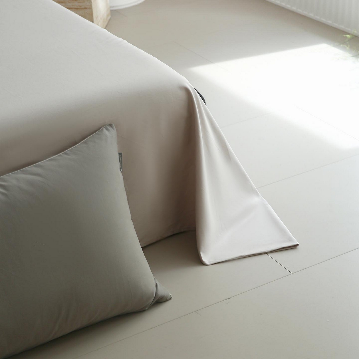 91家纺网 家纺一手货源 找家纺 梧桐树 2025新款纯色双拼100%棉磨毛全棉纯棉四件套 烟墨灰