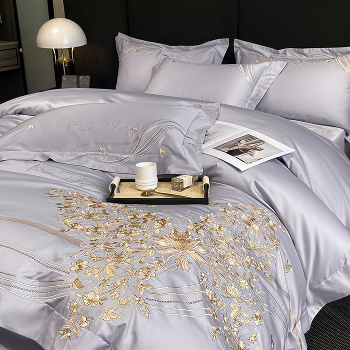 91家纺网 家纺一手货源 找家纺 置顶家纺 2025新款全棉纯棉刺绣四件套迪奥系列 迪奥-浅紫色