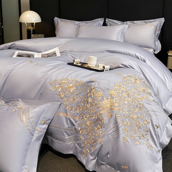 91家纺网 家纺一手货源 找家纺 置顶家纺 2025新款全棉纯棉刺绣四件套迪奥系列 迪奥-浅紫色