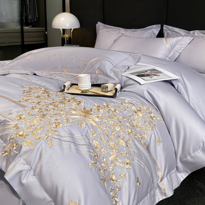 91家纺网 家纺一手货源 找家纺 置顶家纺 2025新款全棉纯棉刺绣四件套迪奥系列 迪奥-浅紫色