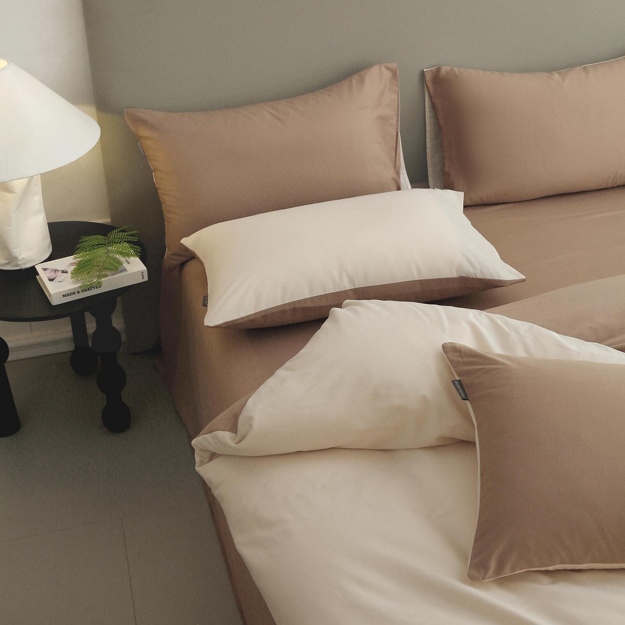 91家纺网 家纺一手货源 找家纺 梧桐树 2025新款纯色双拼100%棉磨毛全棉纯棉四件套 云纱可可