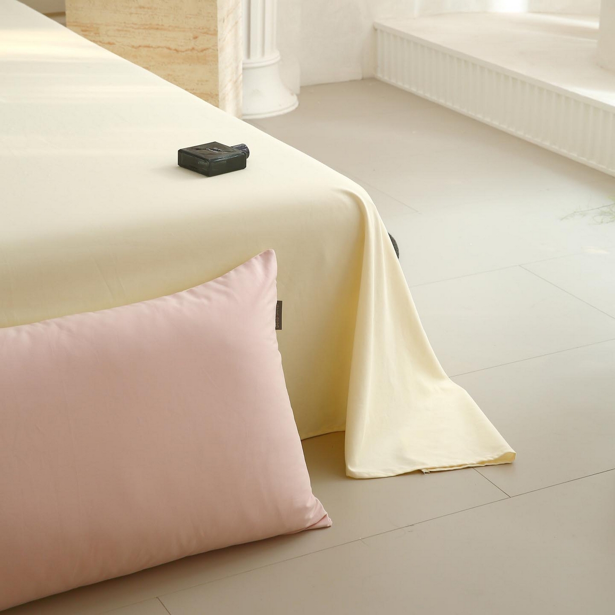 91家纺网 家纺一手货源 找家纺 梧桐树 2025新款纯色双拼100%棉磨毛全棉纯棉四件套 樱雪黄