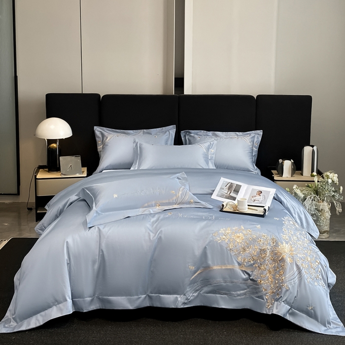 91家纺网 家纺一手货源 找家纺 置顶家纺 2025新款全棉纯棉刺绣四件套迪奥系列 迪奥-天蓝