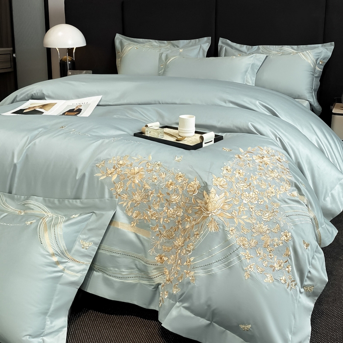 91家纺网 家纺一手货源 找家纺 置顶家纺 2025新款全棉纯棉刺绣四件套迪奥系列 迪奥-繁星蓝