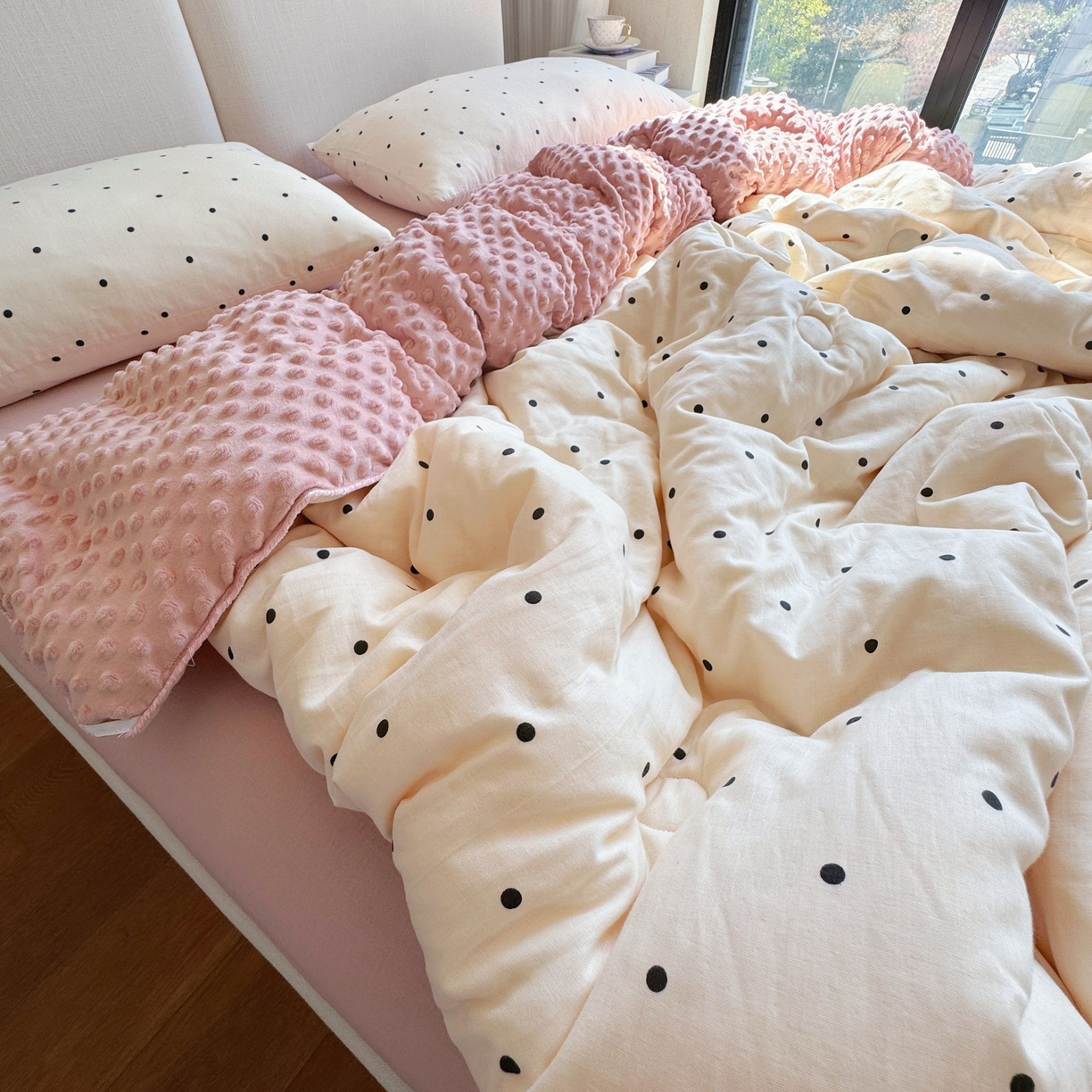 91家纺网 家纺一手货源 找家纺 （总）8+8 2025新款全棉双层纱豆豆被被子被芯春秋被冬被