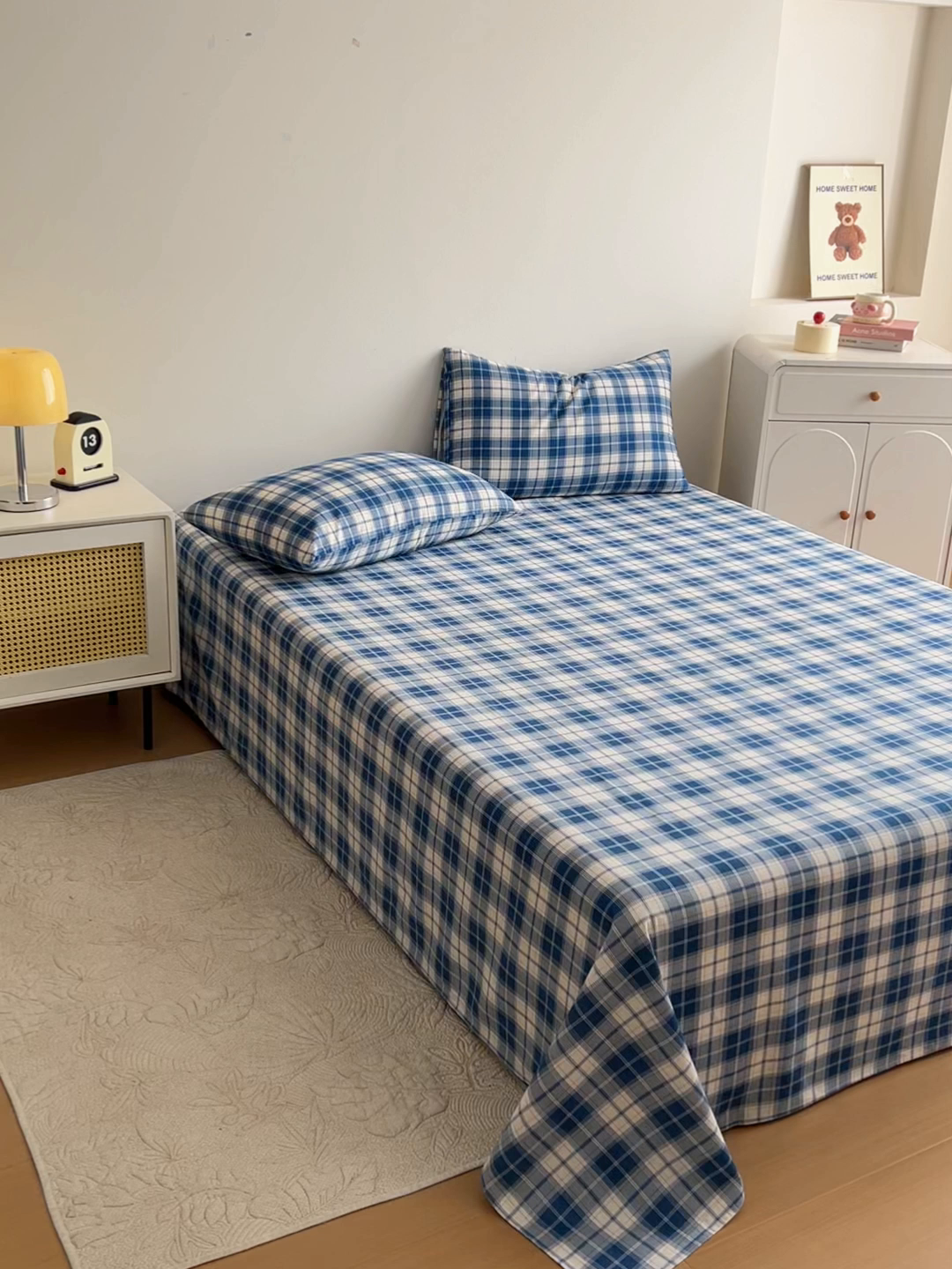 91家纺网 家纺一手货源 找家纺 感遇 2025新款全棉磨毛A类床单床笠三件套 米蓝格