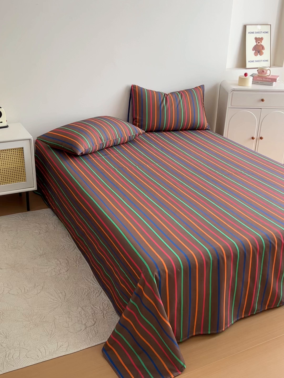 91家纺网 家纺一手货源 找家纺 感遇 2025新款全棉磨毛A类床单床笠三件套 霓虹咖