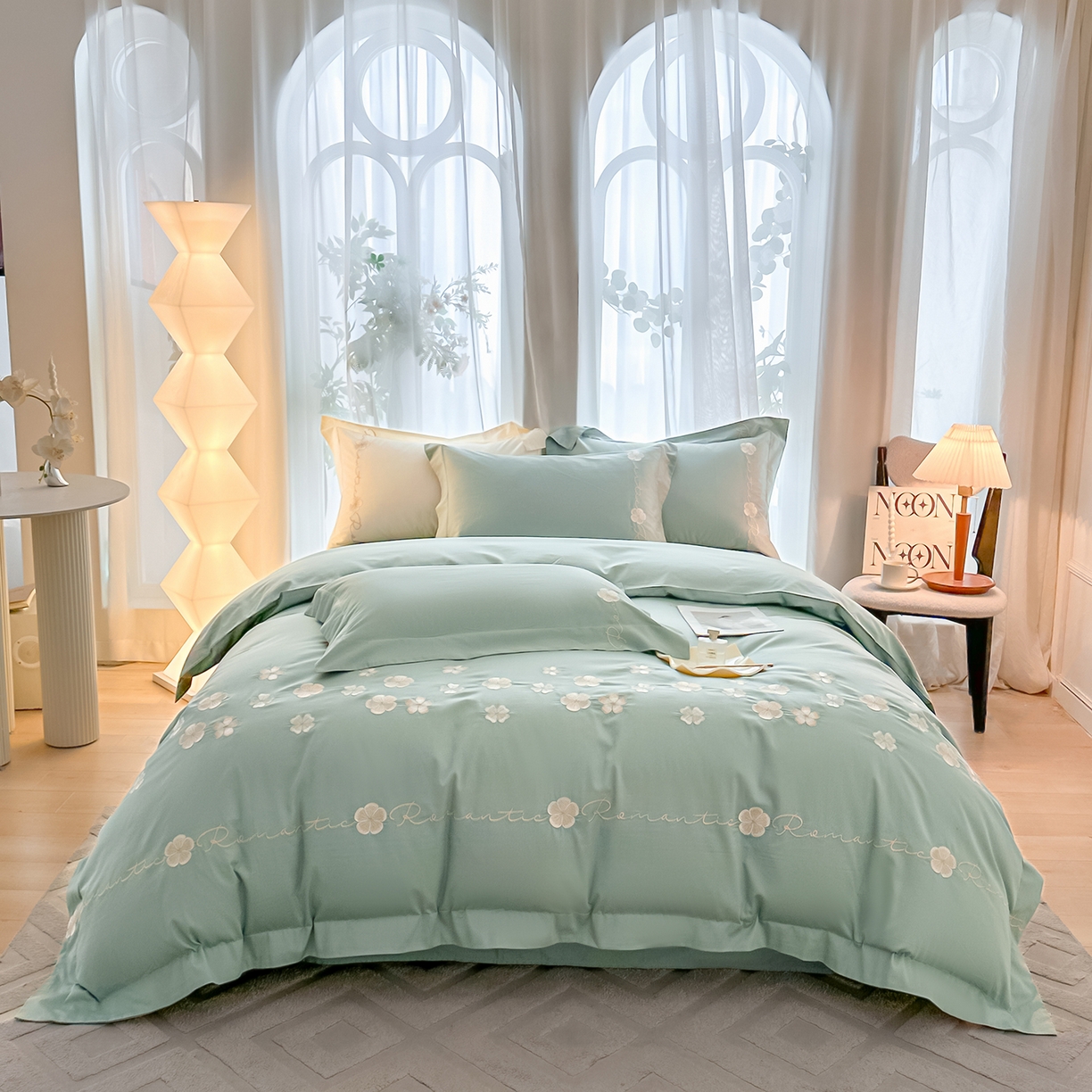 置顶家纺 2025新款全棉纯棉刺绣四件套桃花朵朵系列 桃花朵朵-繁星蓝