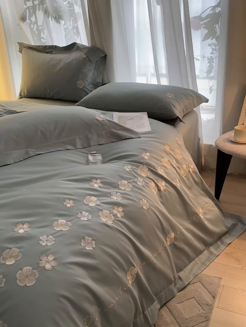 91家纺网 家纺一手货源 找家纺 （总）置顶家纺 2025新款全棉纯棉刺绣四件套桃花朵朵系列