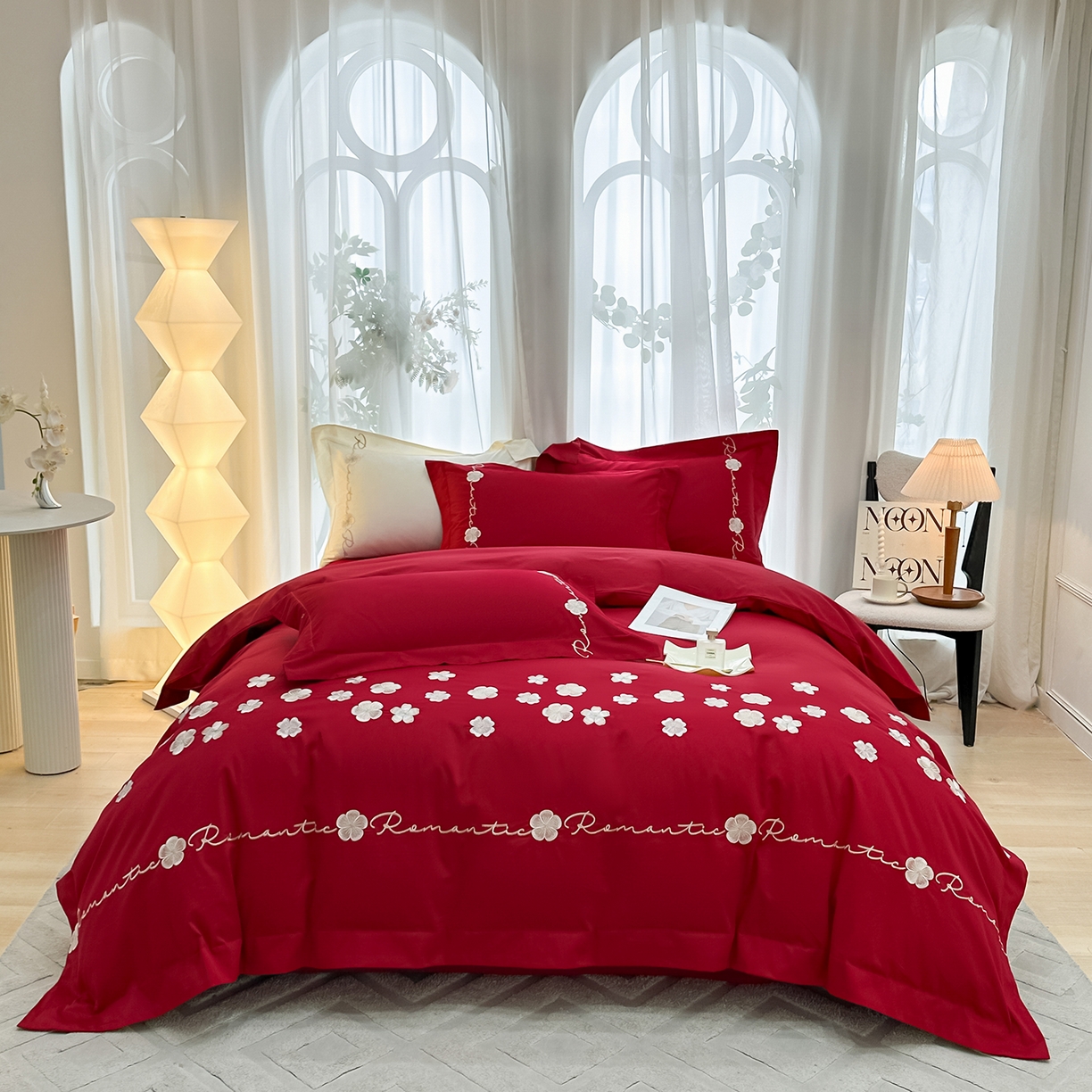 置顶家纺 2025新款全棉纯棉刺绣四件套桃花朵朵系列 桃花朵朵-大红