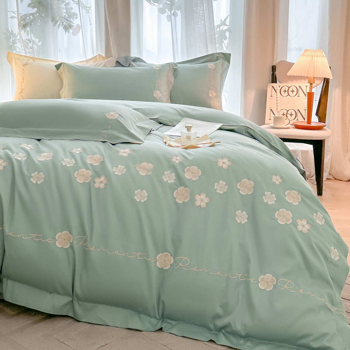 91家纺网 家纺一手货源 找家纺 （总）置顶家纺 2025新款全棉纯棉刺绣四件套桃花朵朵系列