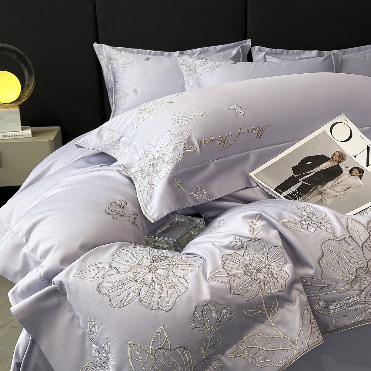 91家纺网 家纺一手货源 找家纺 置顶家纺 2025新款亲肤加厚磨毛刺绣四件套-花间拾梦系列 花间拾梦-香芋紫