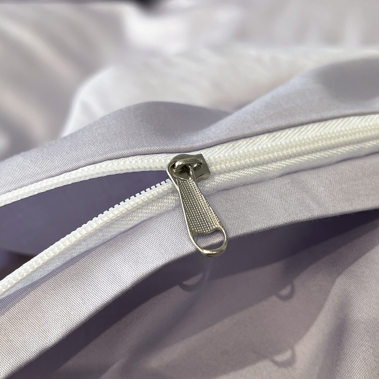 91家纺网 家纺一手货源 找家纺 置顶家纺 2025新款亲肤加厚磨毛刺绣四件套-花间拾梦系列 花间拾梦-香芋紫