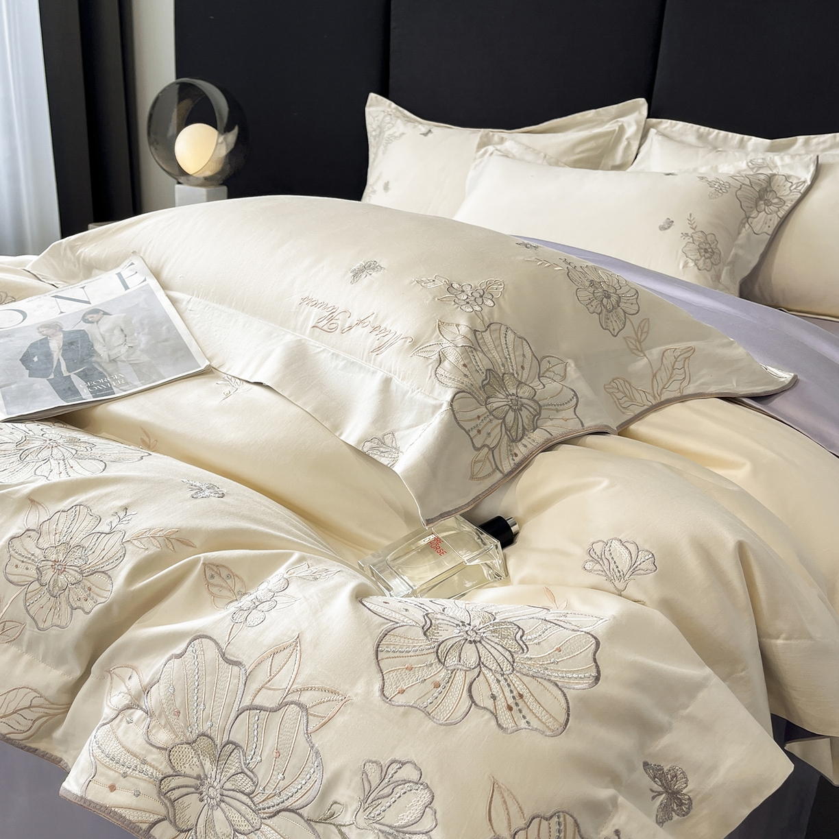 91家纺网 家纺一手货源 找家纺 置顶家纺 2025新款亲肤加厚磨毛刺绣四件套-花间拾梦系列 花间拾梦-白+香芋紫