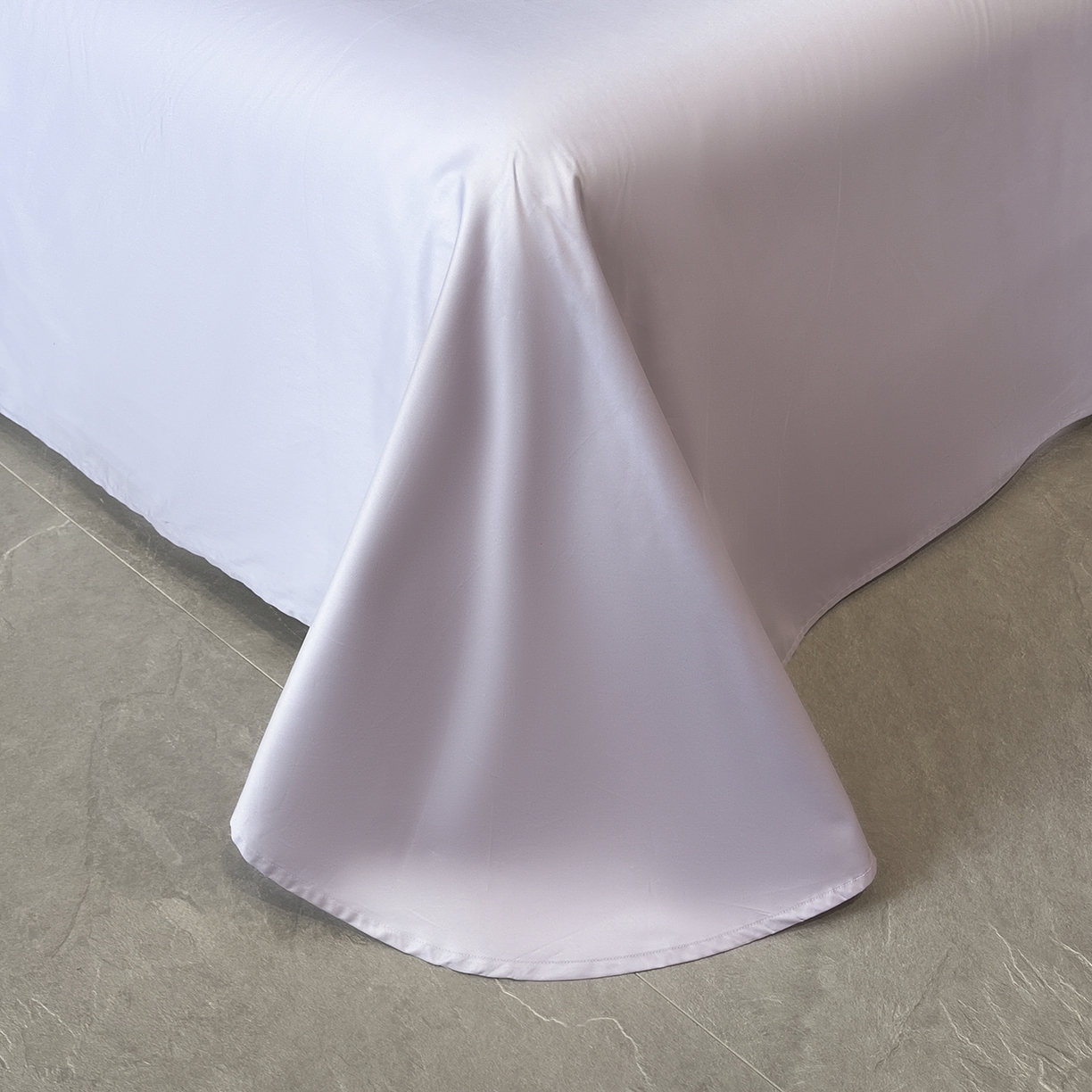 91家纺网 家纺一手货源 找家纺 置顶家纺 2025新款亲肤加厚磨毛刺绣四件套-花间拾梦系列 花间拾梦-白+香芋紫