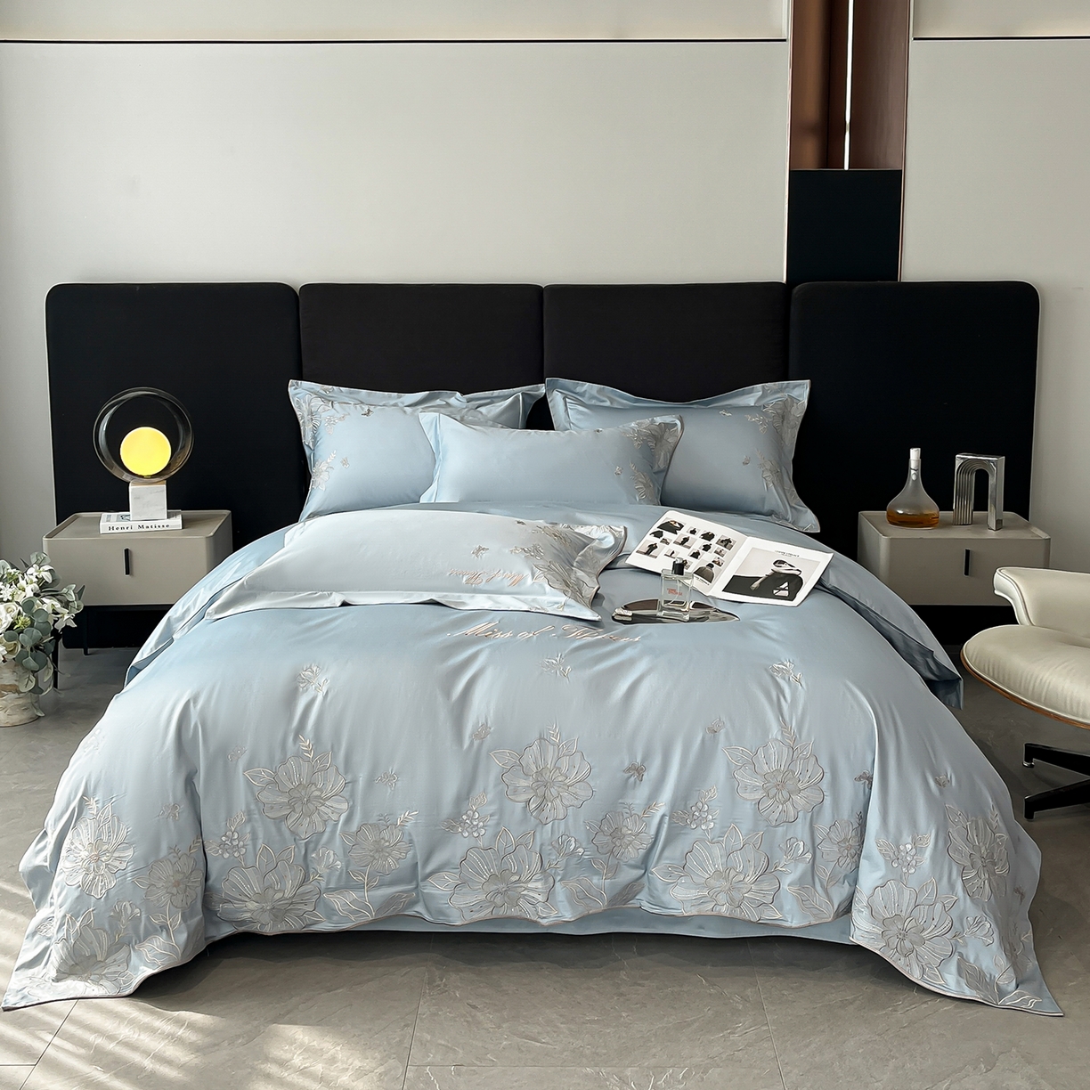 91家纺网 家纺一手货源 找家纺 置顶家纺 2025新款亲肤加厚磨毛刺绣四件套-花间拾梦系列 花间拾梦-浅蓝