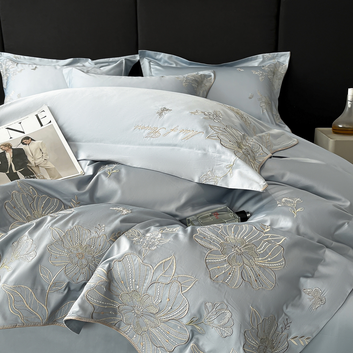 91家纺网 家纺一手货源 找家纺 置顶家纺 2025新款亲肤加厚磨毛刺绣四件套-花间拾梦系列 花间拾梦-浅蓝