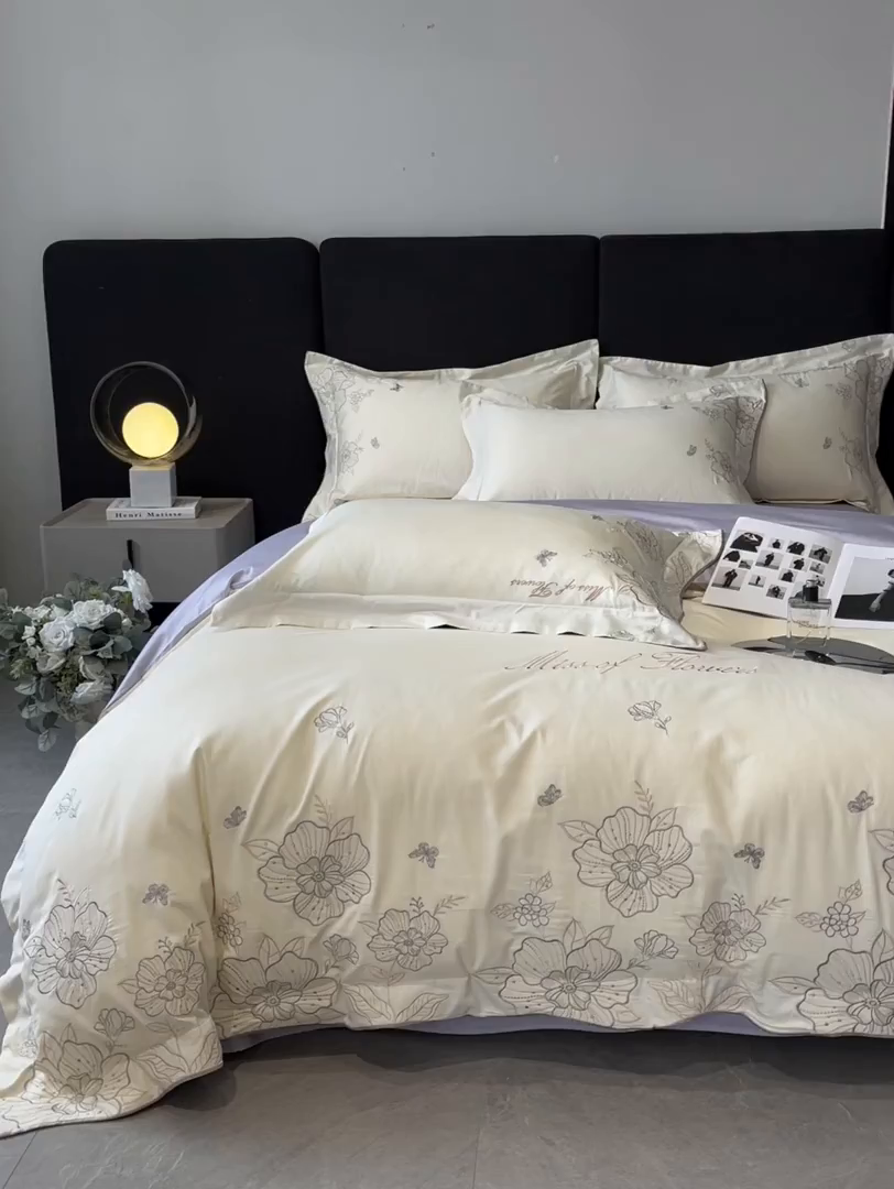 91家纺网 家纺一手货源 找家纺 置顶家纺 2025新款亲肤加厚磨毛刺绣四件套-花间拾梦系列 花间拾梦-白+香芋紫