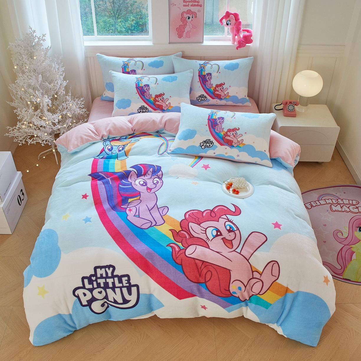 91家纺网 家纺一手货源 找家纺 蘭菲家纺 2025新款小马宝莉牛奶绒四件套 嗨皮-宝莉