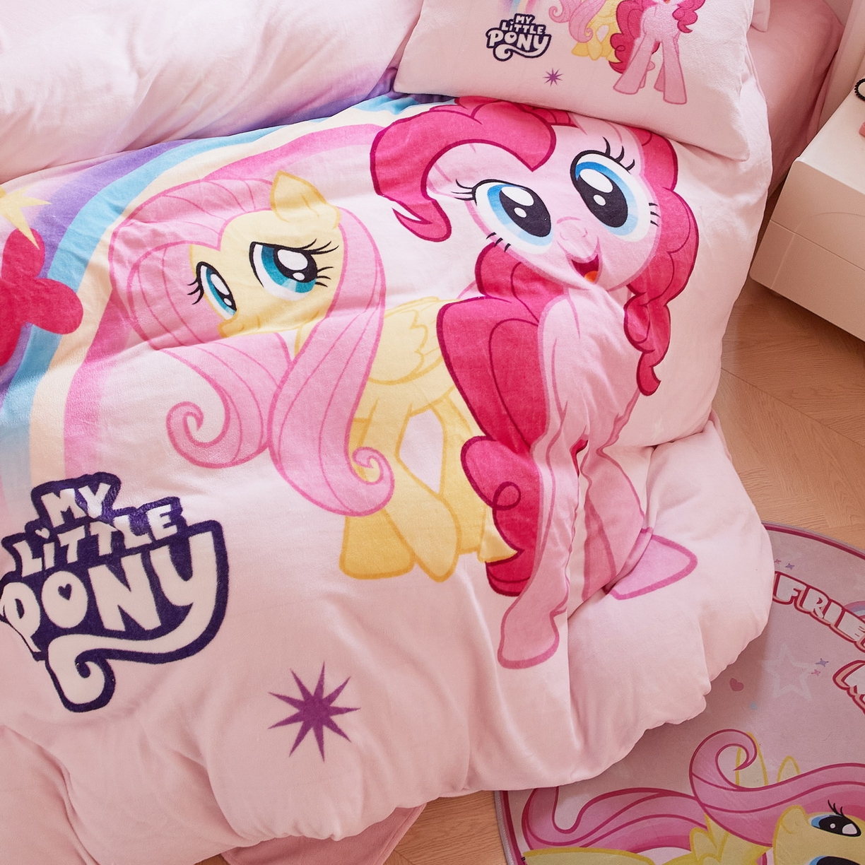 91家纺网 家纺一手货源 找家纺 蘭菲家纺 2025新款小马宝莉牛奶绒四件套 伙伴-宝莉