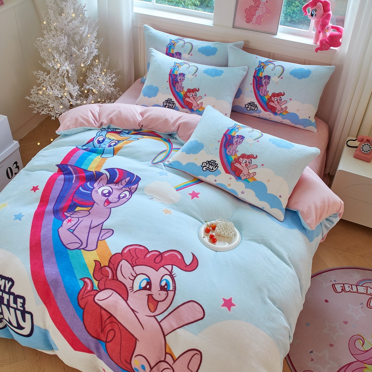 91家纺网 家纺一手货源 找家纺 蘭菲家纺 2025新款小马宝莉牛奶绒四件套 嗨皮-宝莉