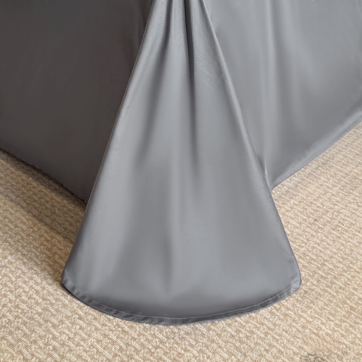 91家纺网 家纺一手货源 找家纺 置顶家纺 2025新款轻奢50双股长绒棉全棉刺绣骨头鸟四件套 轻奢-豆沙+高级灰