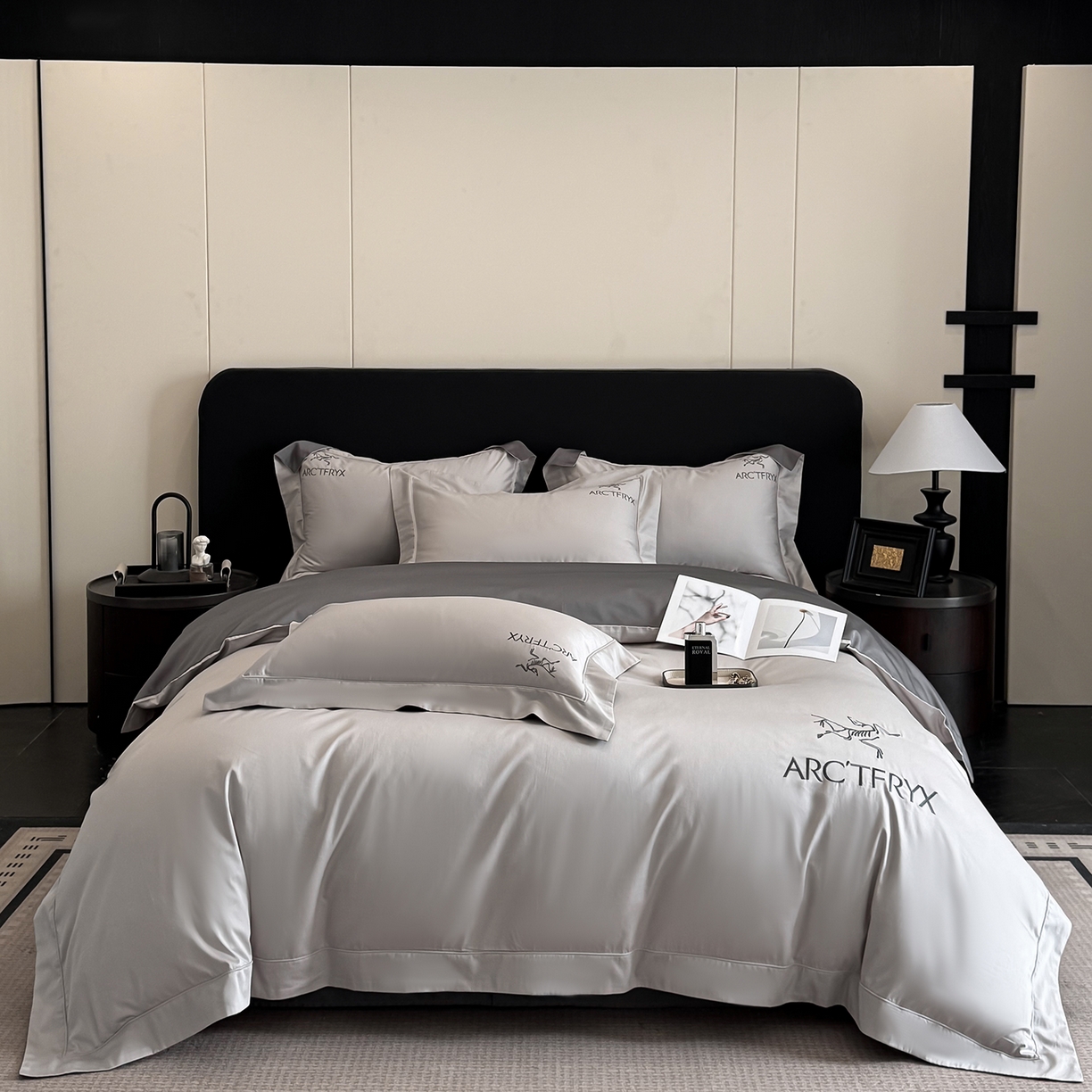 91家纺网 家纺一手货源 找家纺 置顶家纺 2025新款轻奢50双股长绒棉全棉刺绣骨头鸟四件套 轻奢-山灰+高级灰