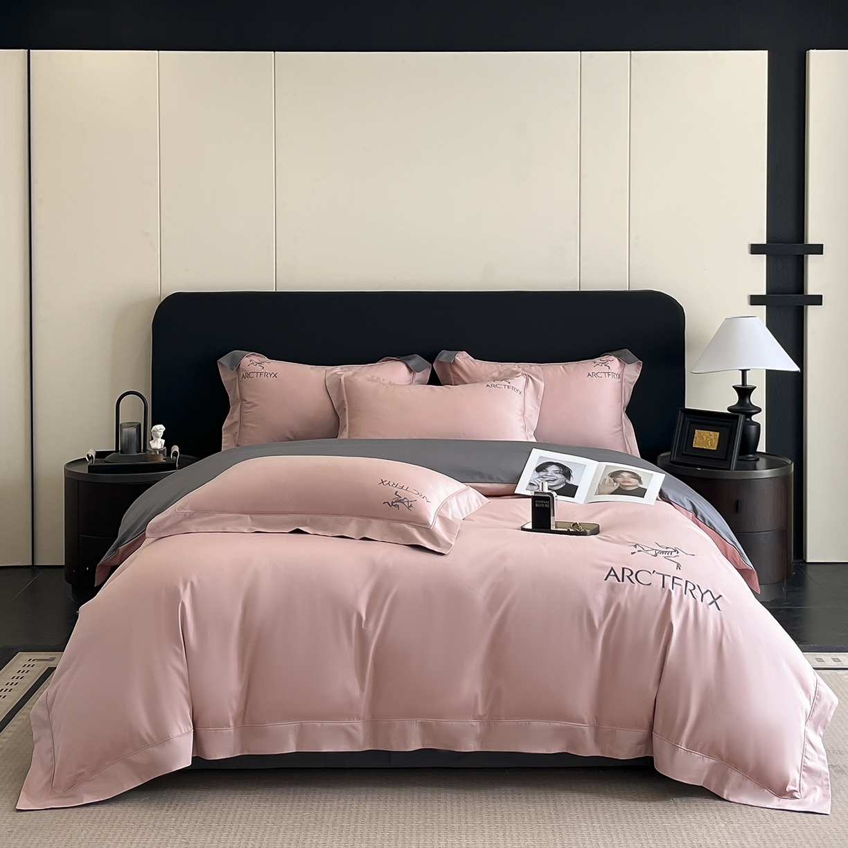 91家纺网 家纺一手货源 找家纺 置顶家纺 2025新款轻奢50双股长绒棉全棉刺绣骨头鸟四件套 轻奢-豆沙+高级灰