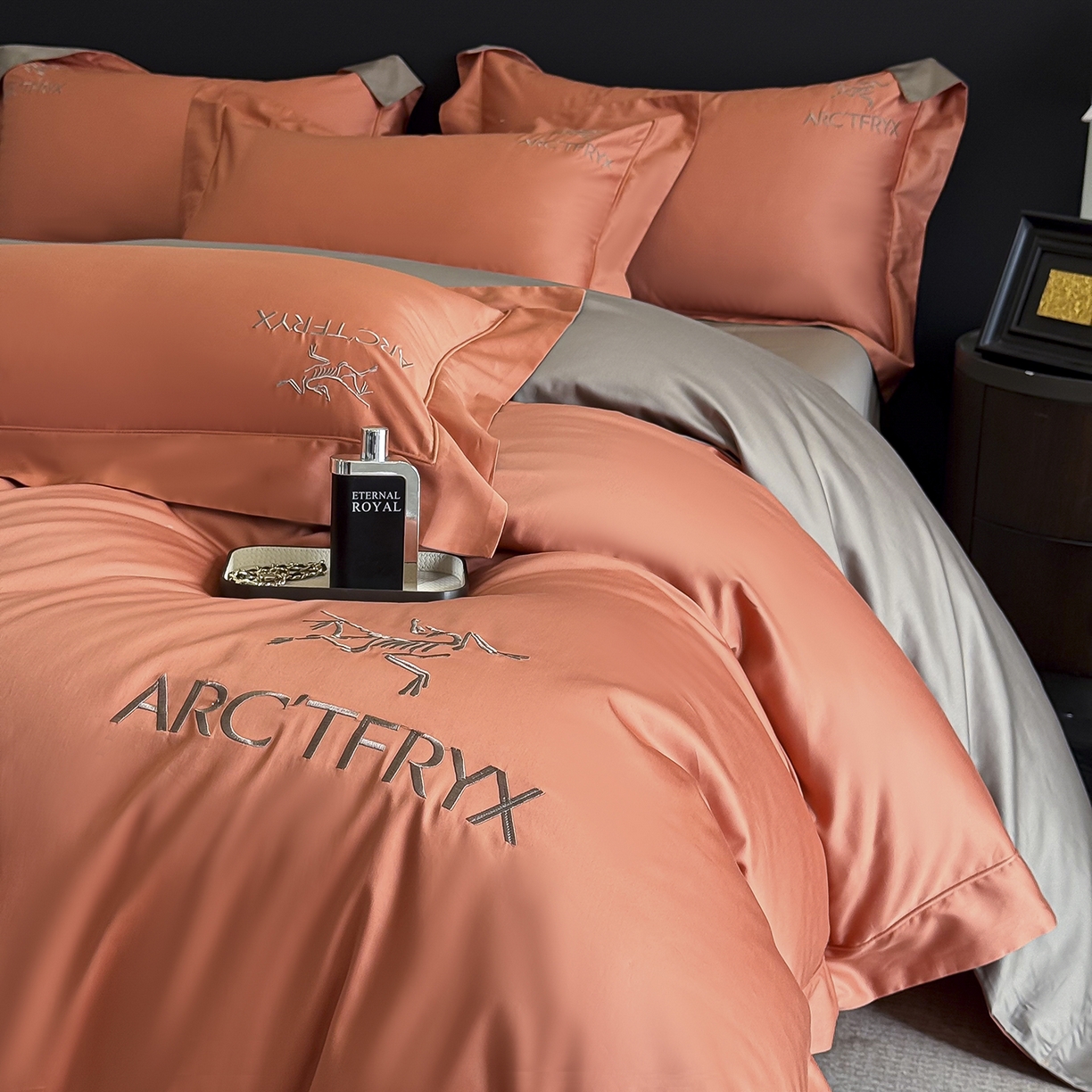 91家纺网 家纺一手货源 找家纺 （总）置顶家纺 2025新款轻奢50双股长绒棉全棉刺绣骨头鸟四件套